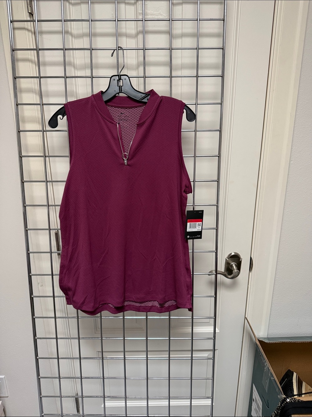 Nike Sleeveless Zip Tank in Berry Plum